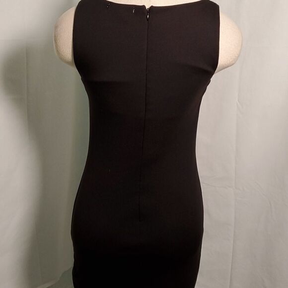 Arden B. Black form fitting embellished With gold studding. Small. Stunn… - Picture 9 of 9